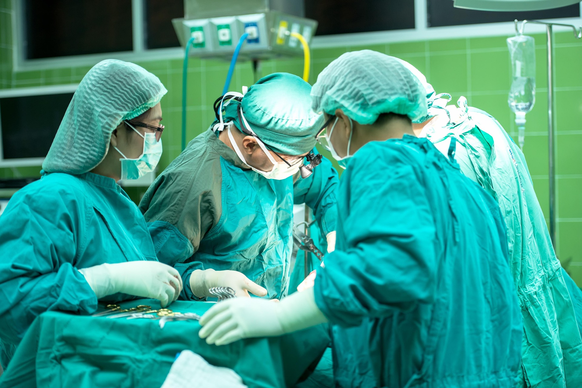 Equipe estruturando operação assistencial